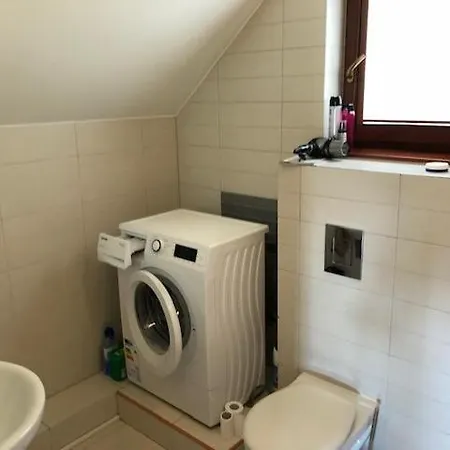 Dom Caloroczny ヴィラ サルビノボ