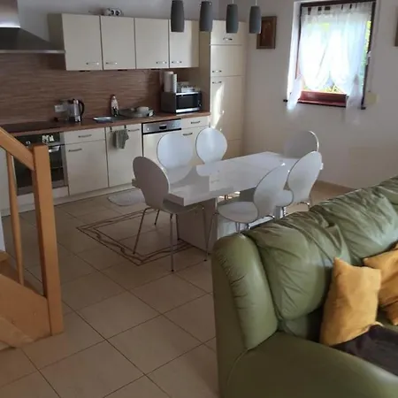 ヴィラ Dom Caloroczny