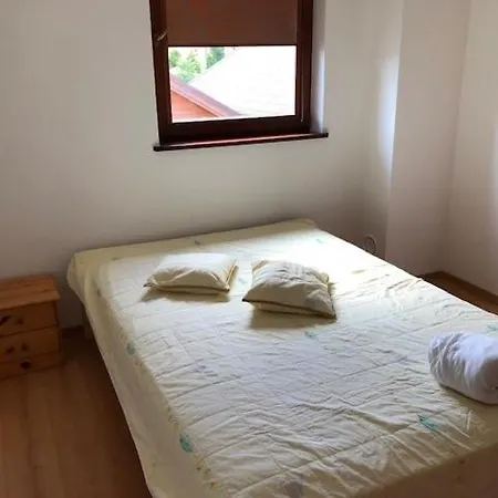 Dom Caloroczny ヴィラ *