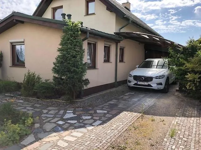 Dom Caloroczny Villa *